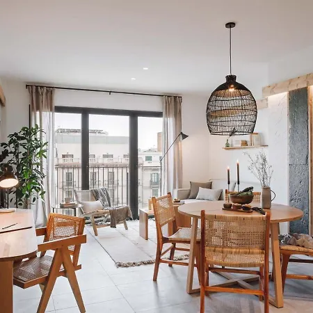 Ferrat - 3 Bedrooms In Eixample Esquerra Barcelona