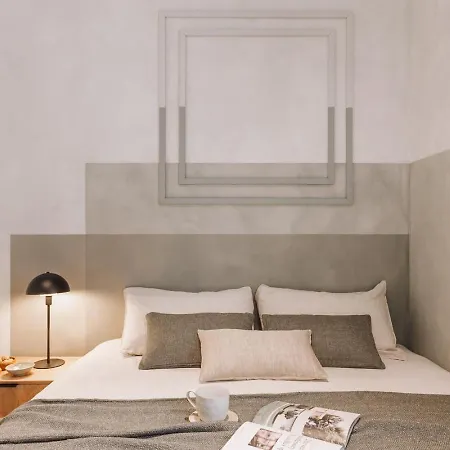 Ferrat - 3 Bedrooms In Eixample Esquerra *