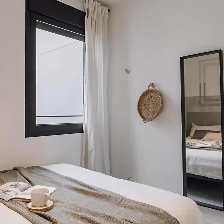 Ferrat - 3 Bedrooms In Eixample Esquerra * Barcelona