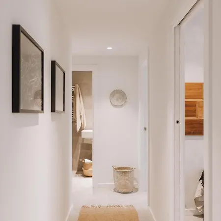 Apartament Ferrat - 3 Bedrooms In Eixample Esquerra *