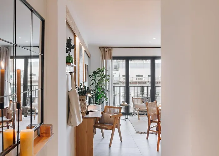 Апартаменты Ferrat - 3 Bedrooms In Eixample Esquerra *