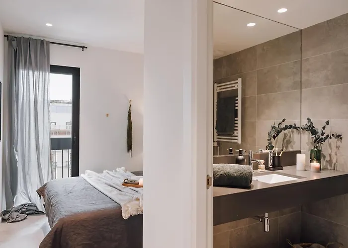 Апартаменты Ferrat - 3 Bedrooms In Eixample Esquerra Барселона