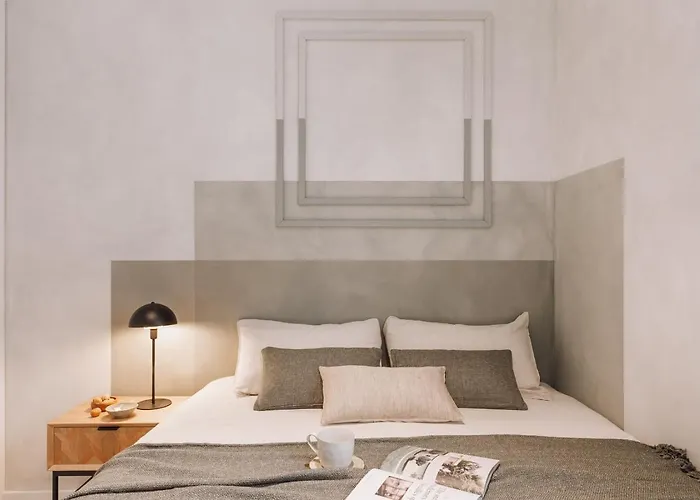 Ferrat - 3 Bedrooms In Eixample Esquerra *